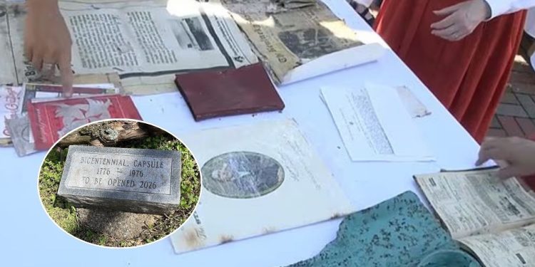 Cápsula do tempo enterrada há 50 anos é aberta nos EUA durante celebração dos 250 anos do país; vídeo