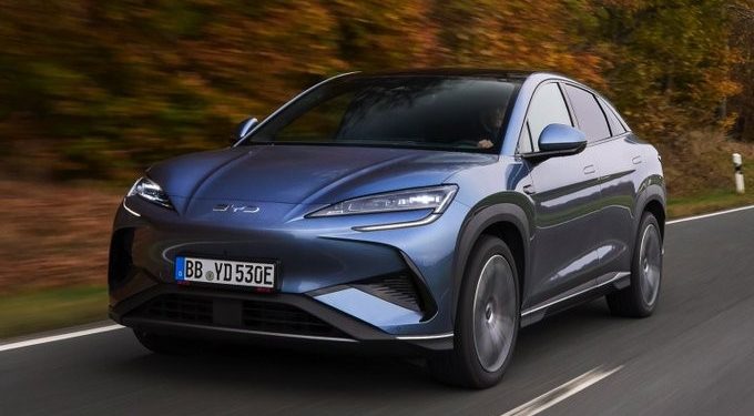 Carros elétricos chineses estão em todos os lugares na Argentina, apesar dos laços de Milei com Trump