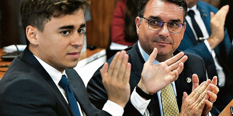 Carta de Bolsonaro: Nikolas diz que não há espaço para 'vaidade', e Caiado ironiza 'porta-voz' Flávio