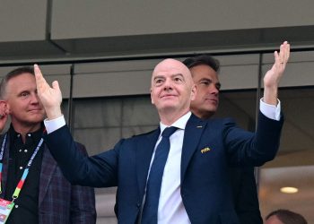 Caso Balogun ganha novo capítulo: Parlamentares europeus pedem investigação contra Infantino