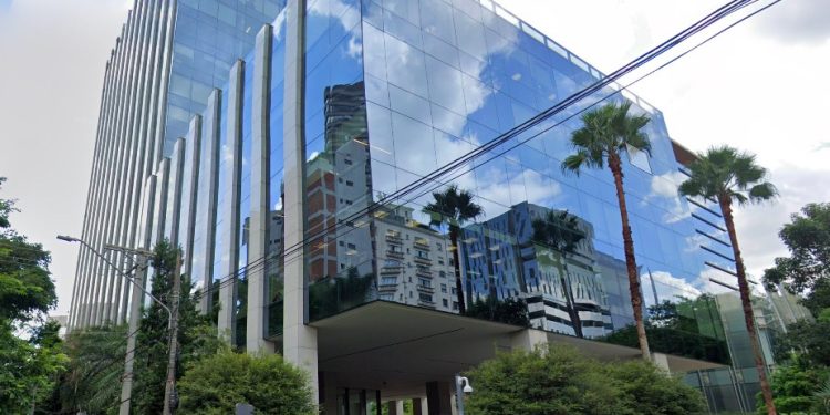 Compra de prédio icônico da Faria Lima por fundo do Pátria vira acusação na CVM