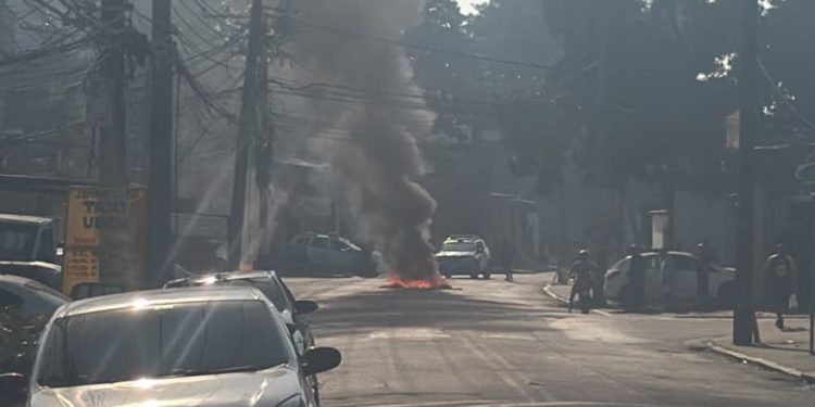 Cordovil tem confronto entre facções nas comunidades da Tinta e do Dourado; moradores relatam toque de recolher