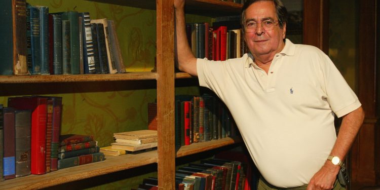 De Maria Bethânia à Lavinia Vlasak, famosos lamentam morte de Benedito Ruy Barbosa: 'Olhar raro para o Brasil'