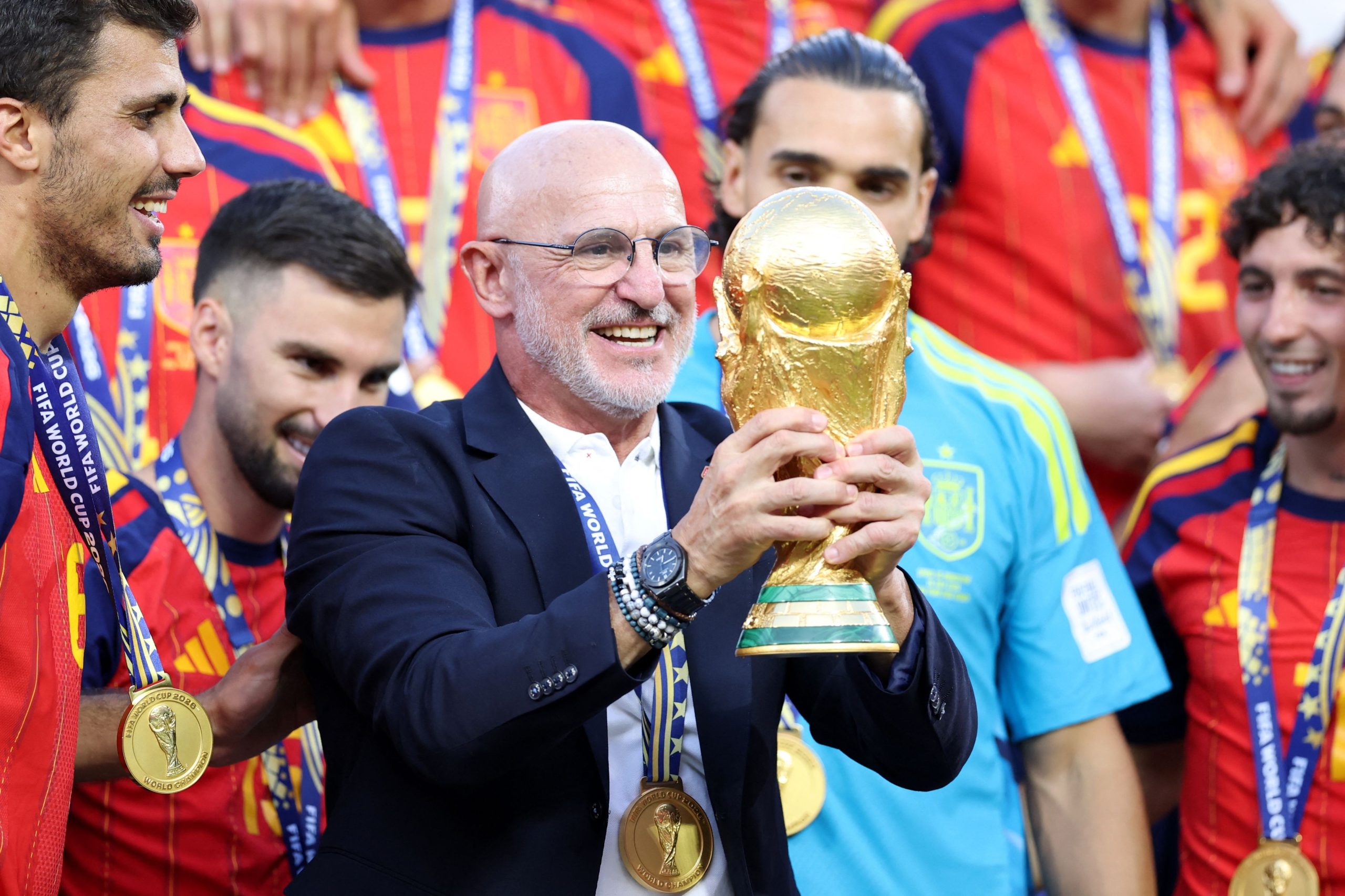 De la Fuente considera 'intolerável' o comportamento de jogadores argentinos após a final do Mundial
