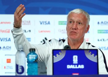 Deschamps acredita que 'não há o que se aprender' com as duas derrotas da França para Espanha em semifinais