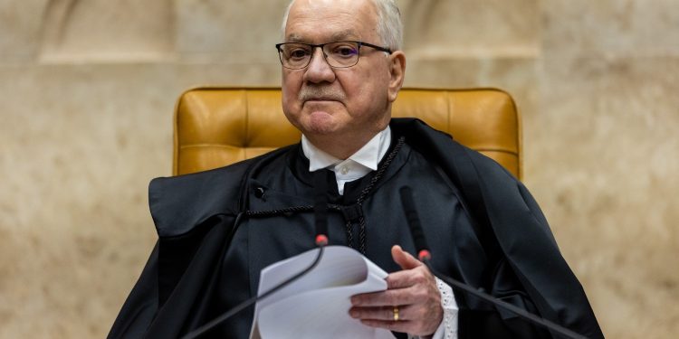 É urgente proteger juízes que atuam contra facções