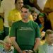 Em carta lida por Flávio, Bolsonaro reforça apoio ao filho: 'Momento de deixar de lado as diferenças'