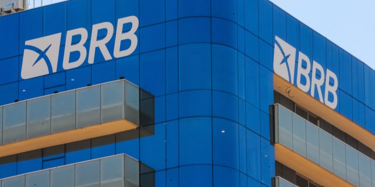 Em meio a dificuldades com empréstimo para salvar BRB, governadora do DF se reúne hoje com Galípolo