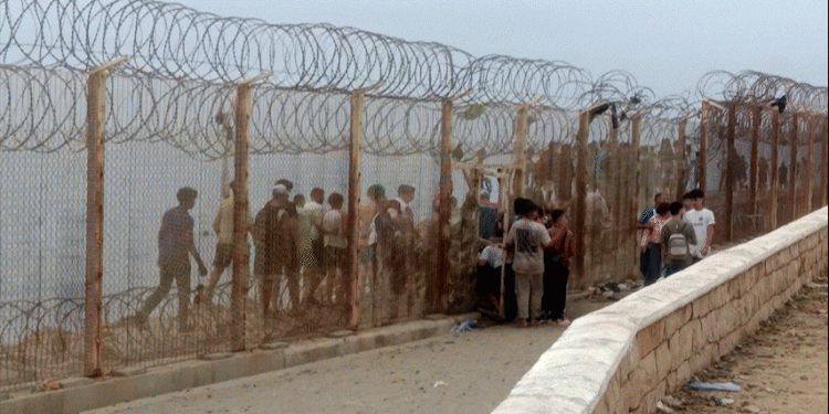 Favorável à imigração, Espanha enfrenta crise política interna e externa após entrada de milhares de marroquinos em Ceuta