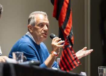 Flamengo questiona venda da SAF do Vasco a Lamacchia em agência reguladora