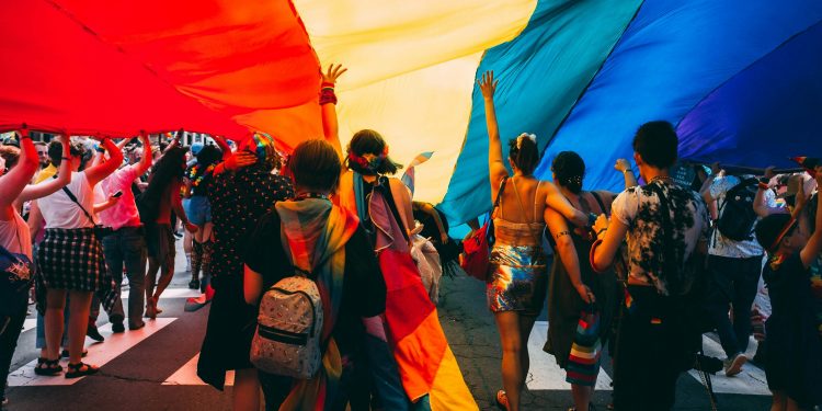 Homotransfobia poderá ter identificação própria em boletins de ocorrência