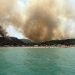 Incêndios florestais forçam retirada de turistas do sul da Itália por meio de barcos; fogo avança em França e Espanha