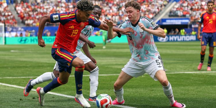 Jogadores da Espanha são os que mais correram na Copa entre os semifinalistas, e argentinos percorreram as menores distâncias