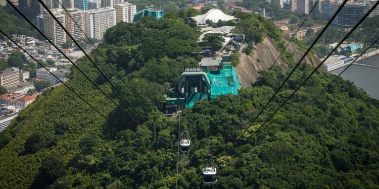 Justiça Federal mantém suspensão das obras da tirolesa do Pão de Açúcar, no Rio