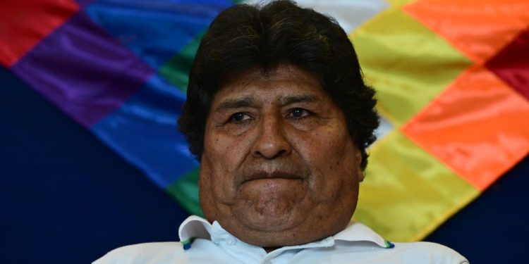 Justiça da Bolívia emite mandado de prisão contra Evo Morales por protestos que paralisaram o país