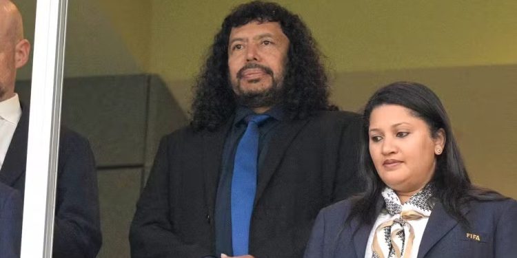 Justiça da Colômbia manda confiscar casa comprada por René Higuita ligada a Pablo Escobar