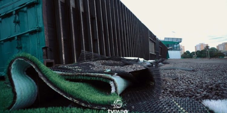 Juventude publica imagens de estádio e CT devastados por tornado no RS
