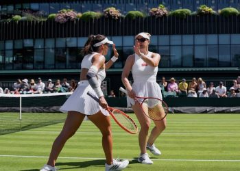 Luisa Stefani avança à primeira final de duplas femininas em Wimbledon