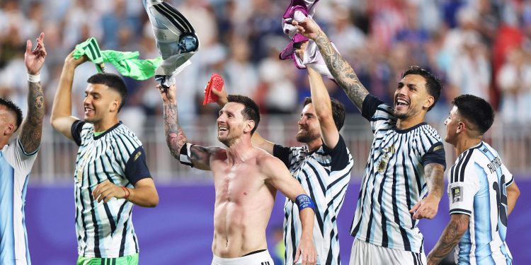Messi celebra classificação da Argentina para semifinal da Copa: 'Entre os quatro melhores do mundo'
