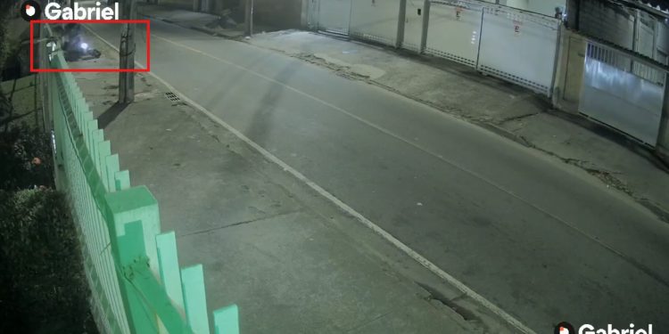 Mulher é agredida durante tentativa de assalto na Zona Sudoeste do Rio; veja vídeo