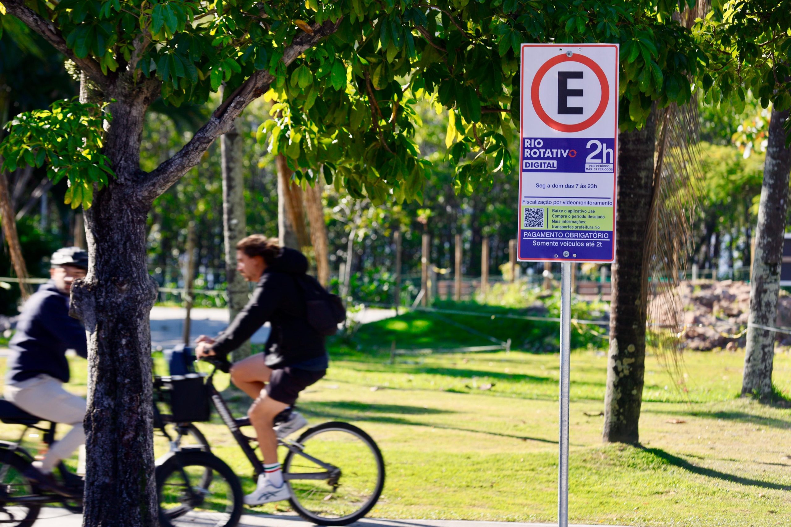 Novo sistema de estacionamento no Rio: veja tudo sobre o Rio Rotativo Digital, das vagas disponíveis a como usar o app