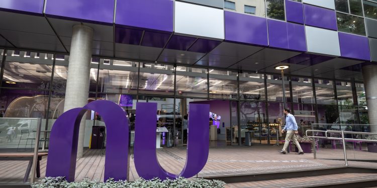 Nubank recebe aprovação para iniciar operações como banco no México