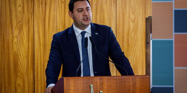 Olho Vivo, principal aposta de Ratinho Jr. na segurança, vira alvo de nova fiscalização sobre dados