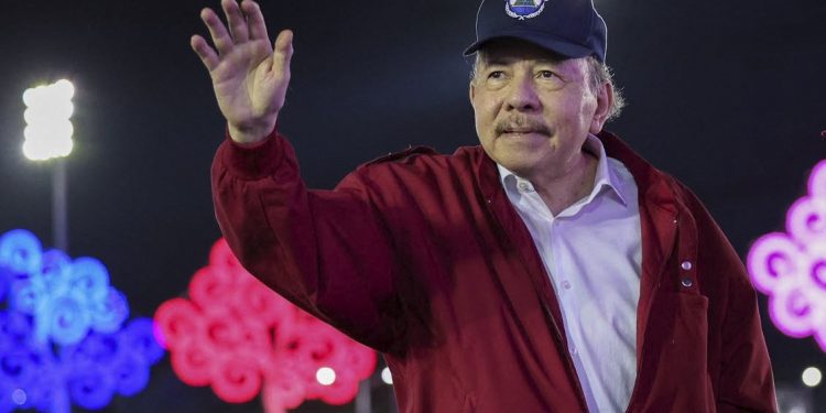 Ortega descarta novas eleições na Nicarágua, e OEA diz que país abandonou a democracia