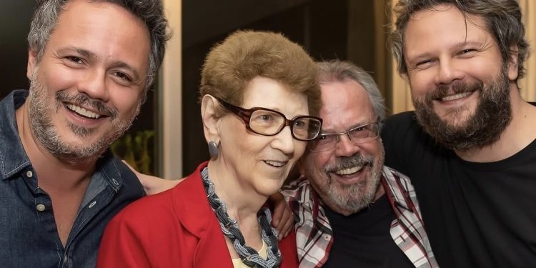Pai de Selton e Danton Mello morre aos 84 anos; atores se despedem: 'Melhor parceiro da vida'