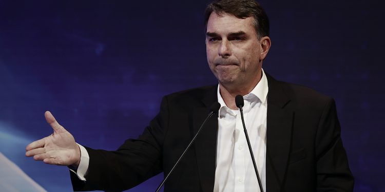 Pesquisa Quaest mostra que 55% acreditam na vitória de Lula e só 25% de Flávio Bolsonaro