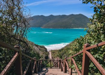 Pontal do Atalaia é eleita uma das 50 melhores praias do planeta