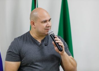 Prefeito bolsonarista barra campeonato de 'farmar aura' em parque de Cuiabá: 'Não tenho ideia do que é. Sou hetero'