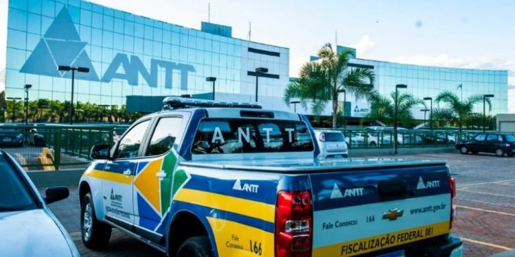 STF suspende leilão da ANTT