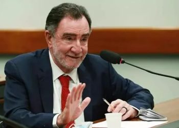 Sem candidato, PT considera indicação de Patrus Ananias para o governo de MG, mas deputado busca reeleição na Câmara