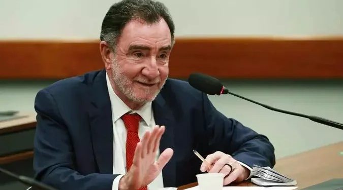 Sem candidato, PT considera indicação de Patrus Ananias para o governo de MG, mas deputado busca reeleição na Câmara