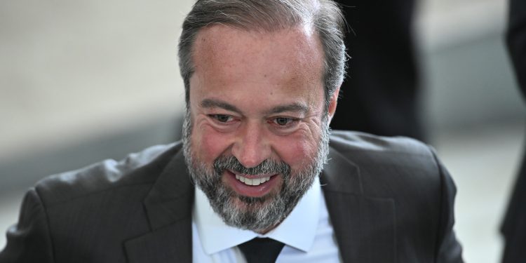 Silveira atua para manter aliada na Petrobras após Lula chamar de volta delegados da PF
