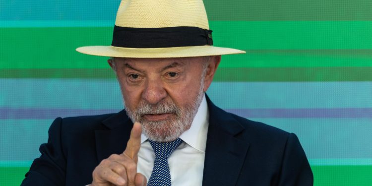Tarifaço: setores cobram mais socorro e mudanças na devolução de impostos a exportadores