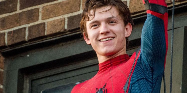 Tom Holland detona versão para fãs de 'Homem-Aranha: Um Novo dia': 'Não funcionou mesmo'