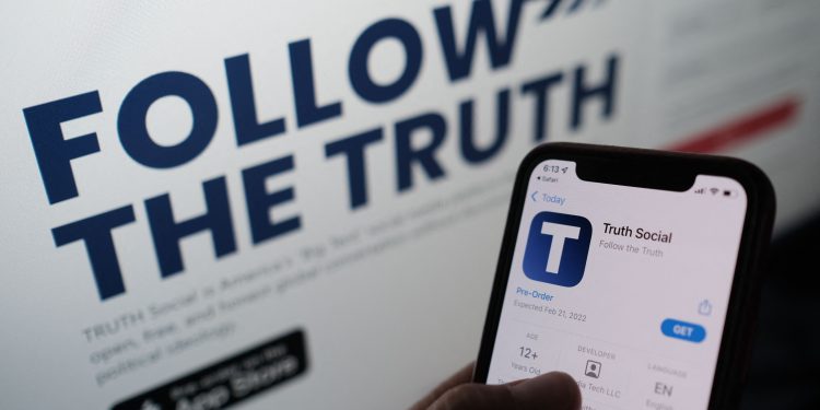Truth Social passa a vender aos bancos e corretoras acesso prioritário às postagens de Trump