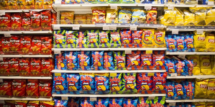 Ultraprocessados: até um terço das mortes e dos casos de doenças cardiovasculares pode estar ligado ao consumo desses alimentos