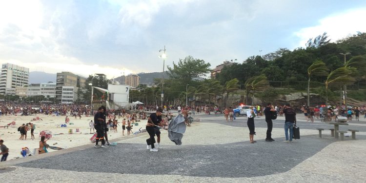 Ventania que provocou o caos no Rio e em São Paulo nesta quarta-feira já é sinal da influência do El Niño; entenda