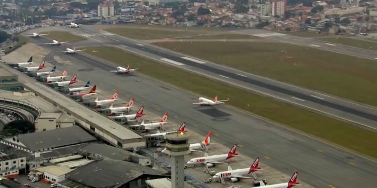 Ventos de mais de 70 km/h em São Paulo afetam 15 voos no Aeroporto de Congonhas