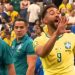 Matheus Cunha fez gesto de 5 para os japoneses após o jogo — Foto: Reprodução