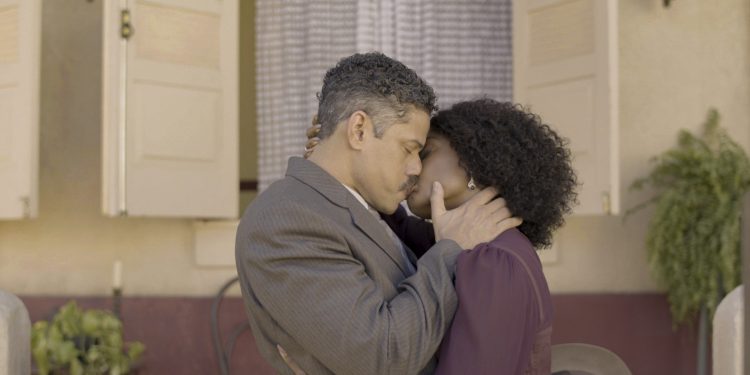 'A nobreza do amor': Onildo e Niara se beijam