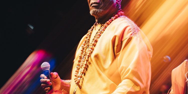 'Alô, Brasil, se olha no espelho!', convoca Lazzo Matumbi, 'a voz da Bahia', ao defender a valorização da cultura afro-indígena