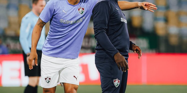 'Auxiliar' de Marcão no Fluminense por um dia, Thiago Silva trilha caminho para se tornar treinador