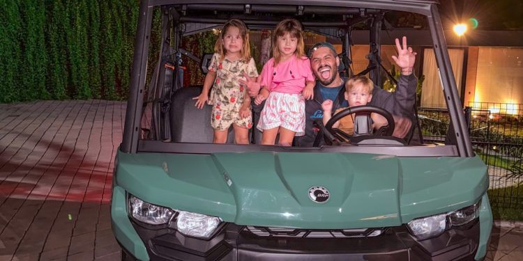 'Nem parece que foi cirurgia': Zé Felipe atualiza recuperação das filhas