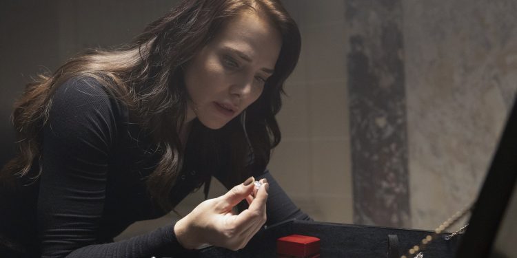 'Quem ama cuida': Adriana descobre plano de Arthur ao encontrar fortuna. Veja foto exclusiva