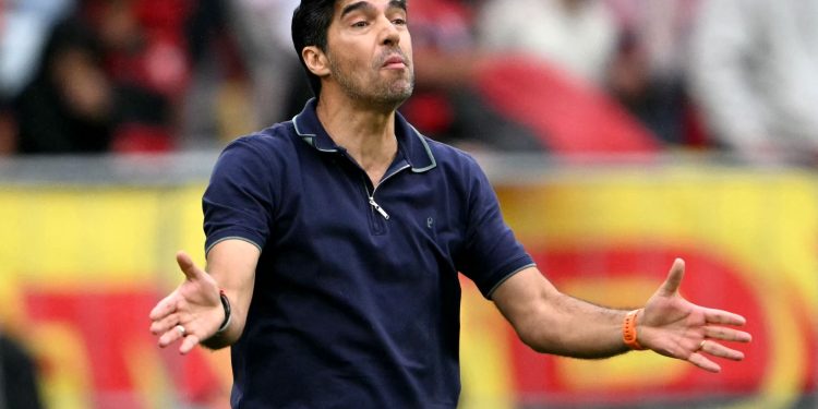Abel Ferreira corre risco no Palmeiras? Entenda protesto contra o técnico
