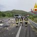 Acidente entre ônibus de turismo e motorhome deixa seis mortos e ao menos 27 feridos na Itália